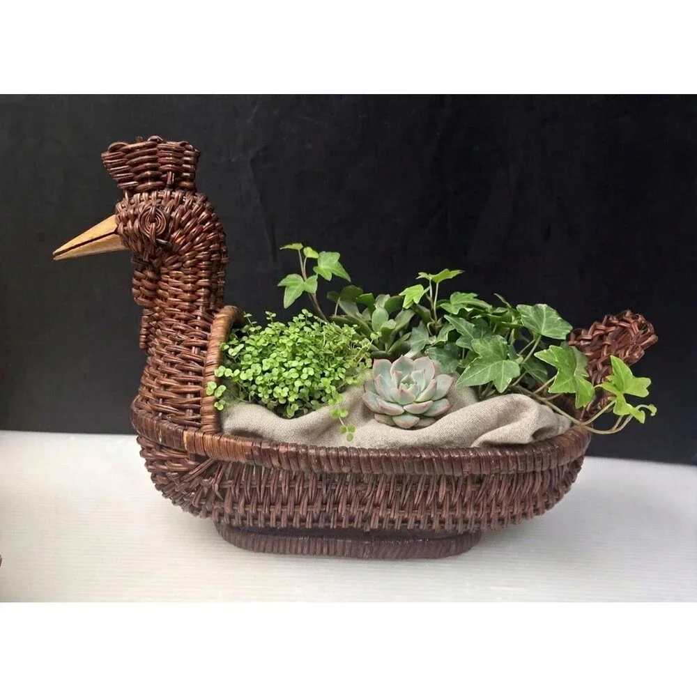 Vintage Wicker Rattan Rooster Chicken Basket Planter Handwoven Farmhouse Decor